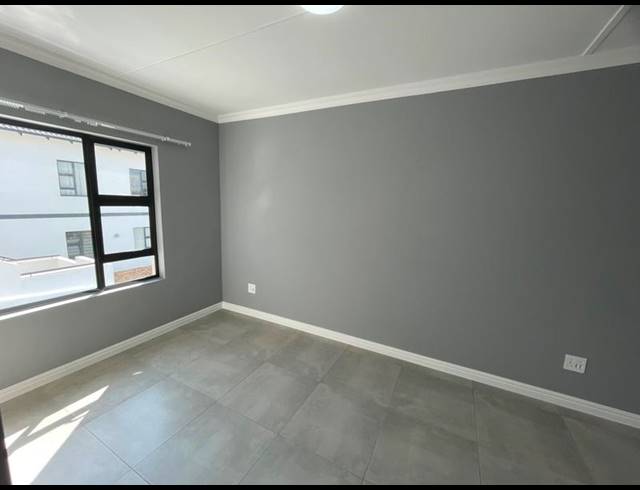 3 BEDROOM PROPERTY TO RENT IN HALFWAY HOUSE